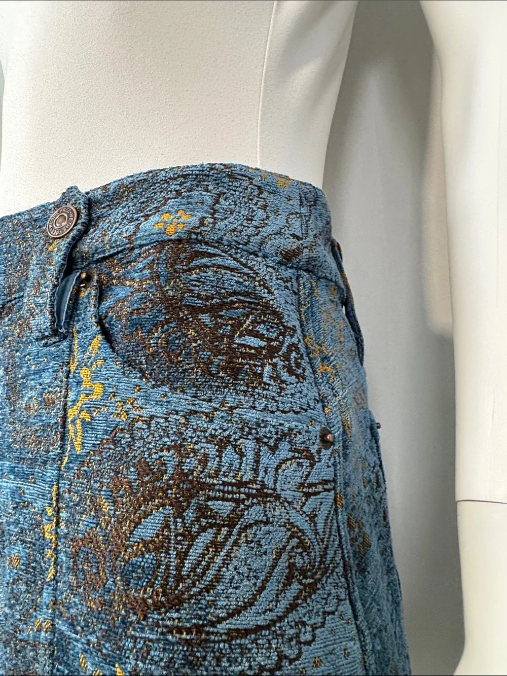 Free People Micah Mini Skirt Blue Jacquard Chenille Brocade Size 2 NWT - Picture 7 of 14